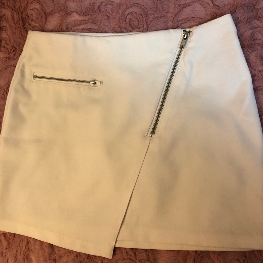 Asymmetrical mini skirt |🧁 - Picture 5 of 5